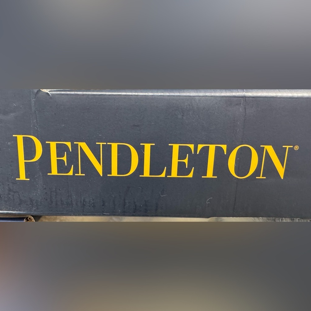 Pendleton Faux Fur Blanket - 92”x98” - Picture 7 of 7